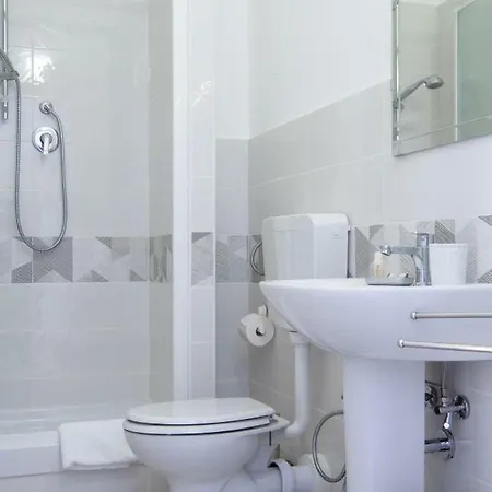 בית הארחה Ofelia House&rooms